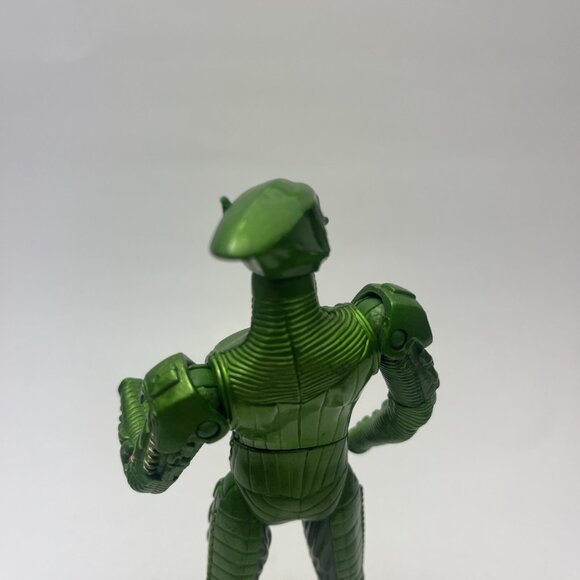 Spider-Man Movie 2002 6" Green Goblin Figure by ToyBiz (Missing hands) - Picture 6 of 10
